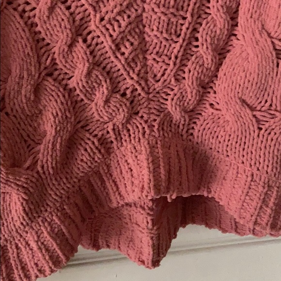 Sweater - Picture 4 of 4